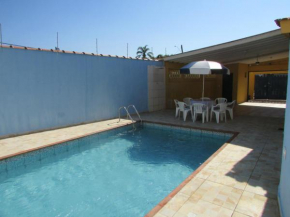 Casa c/ Piscina - Ampla e Arejada Balneário Gaivota - 300 mts da Praia